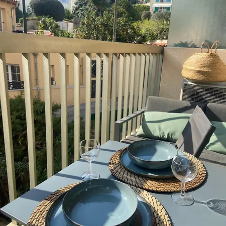 Apartment Elegant With Private Sunny Terrace Prime Location Ac & High-speed Wifi
